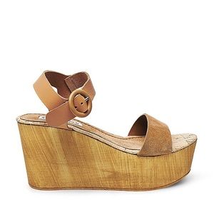 STEVE MADDEN SIZE 8 WOODEN WEDGE, CHESTNUT BROWN